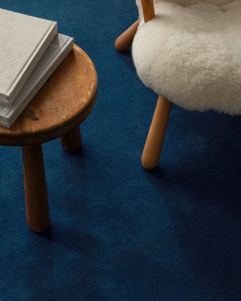 Hand Loom , hand Tufted Grand – Deep Blue Rug