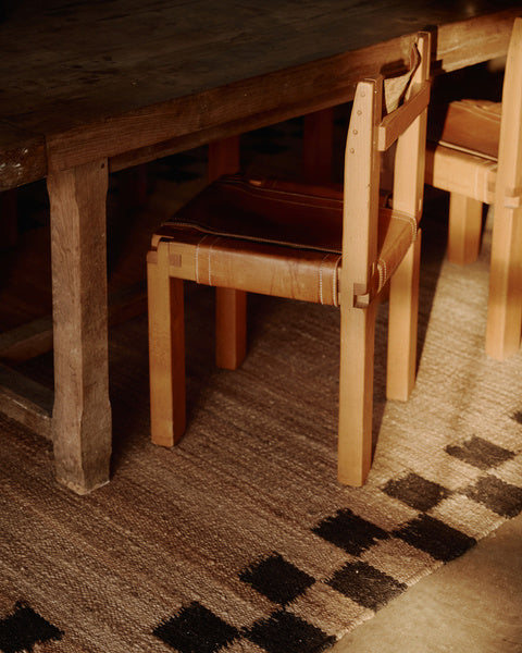 Hand loom , Hand Tufted Jute Border – Black Rug