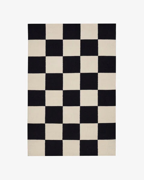 Hand loom , Hand Tufted Square – Black/Cream Rug